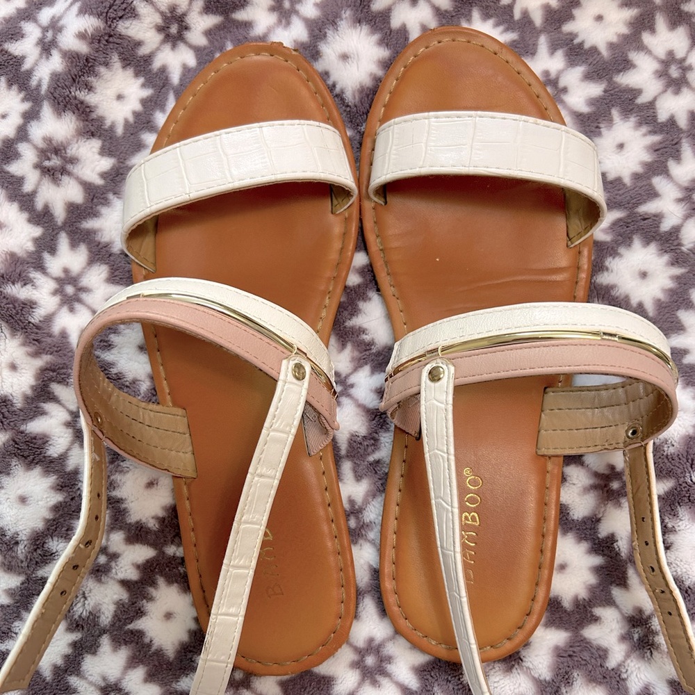 2 strap sandal with buckle